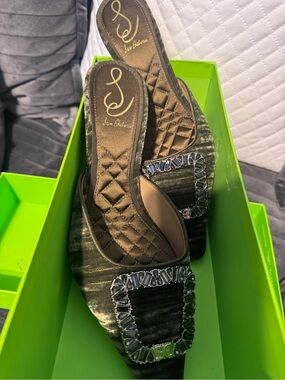 NWT Sam Edelman Olive Green Velvet Jeweled Slide Mules